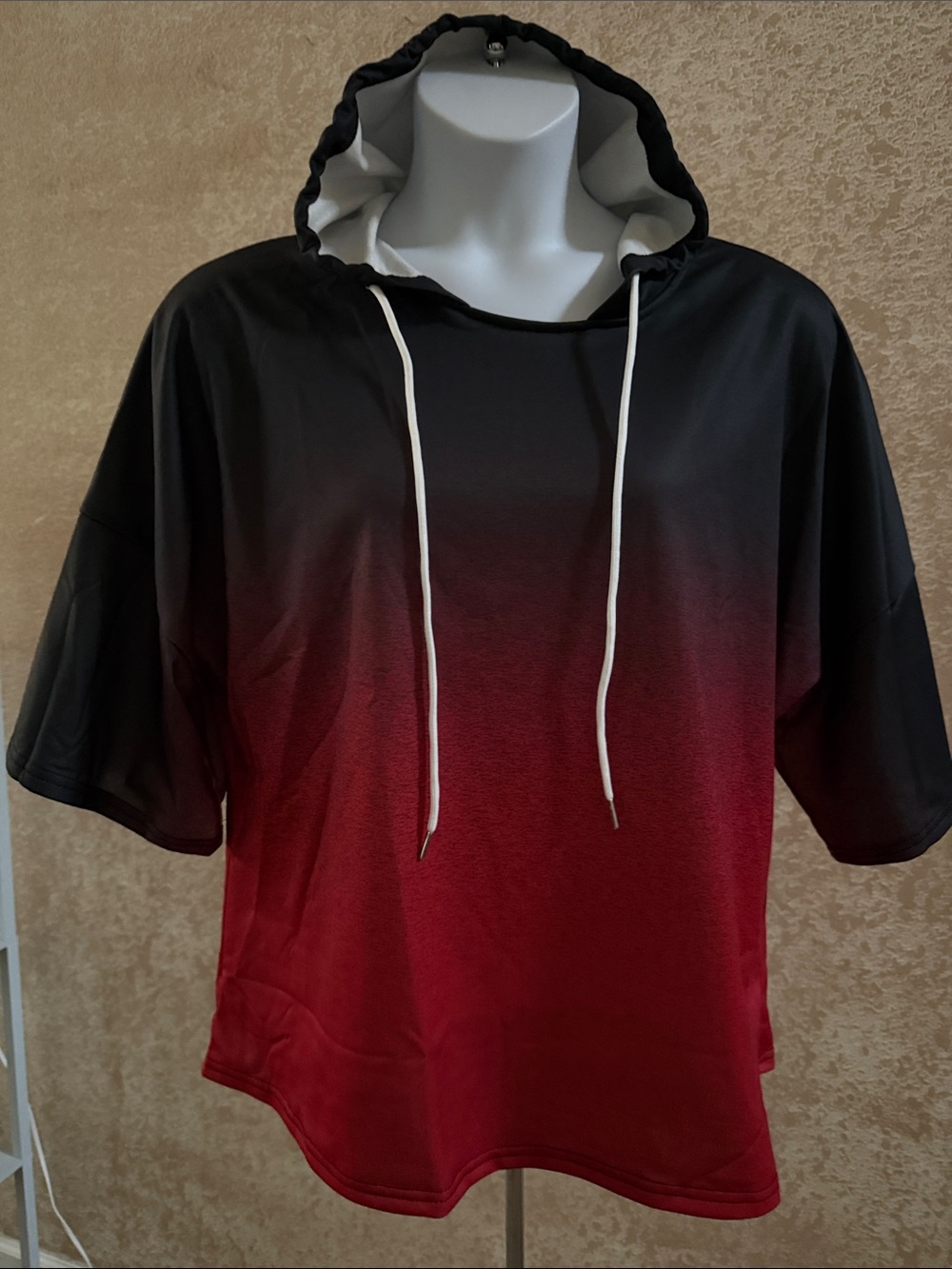 Hooded Short-Sleeve hoodie- Black to Red ombré